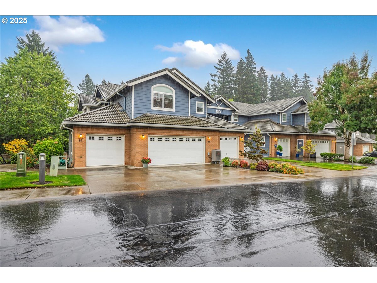 30366 Southwest Ruth Street, Unit 69 Wilsonville, OR 97070 - Photo 39 of 40 Garage