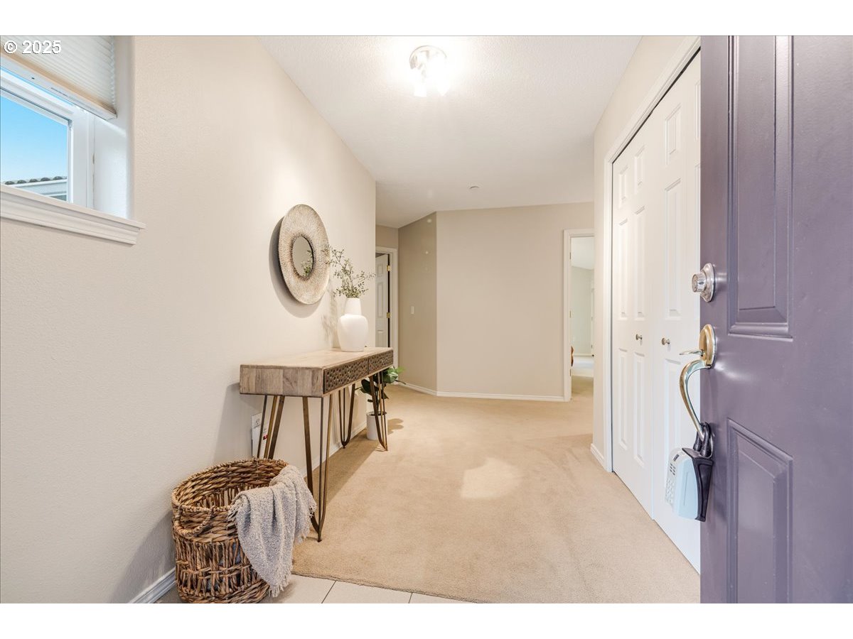30366 Southwest Ruth Street, Unit 69 Wilsonville, OR 97070 - Photo 6 of 40 Entrance/Foyer