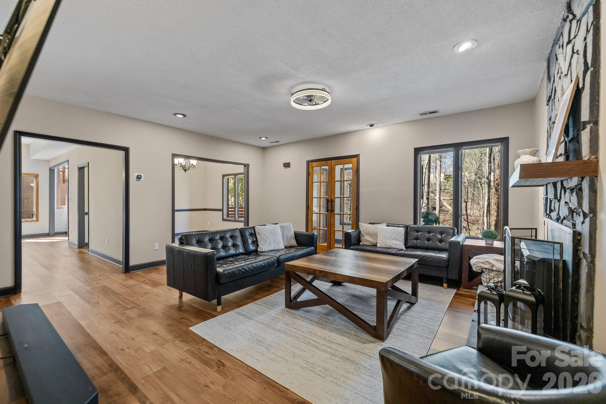 13634 Pine Harbor Road Charlotte, NC 28278 - Photo 11 of 48