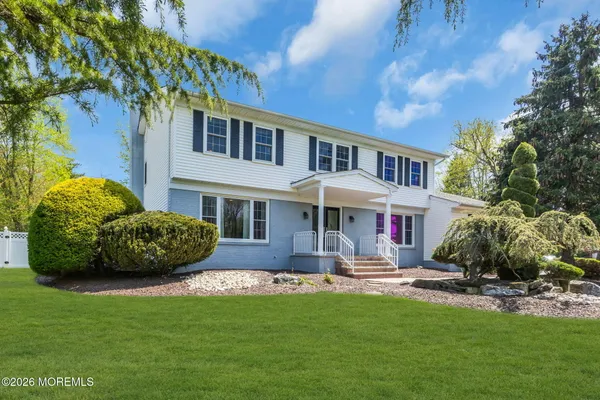 $1,149,800 | 8 Glendale Drive, Manalapan, NJ 07726