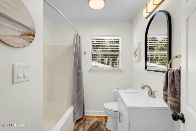 $2,295 | 1616 Hollywood Boulevard, Biloxi, MS 39531