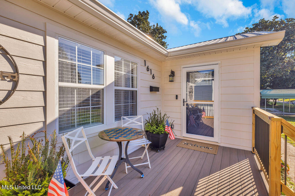 1616 Hollywood Boulevard Biloxi, MS 39531 - Photo 3 of 25 1616HollywoodBlvd-4