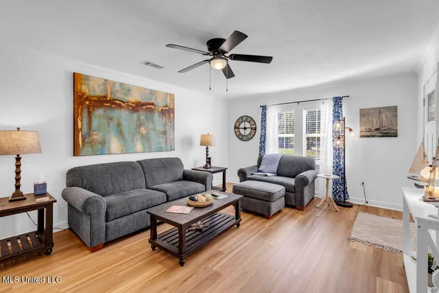 $2,295 | 1616 Hollywood Boulevard, Biloxi, MS 39531