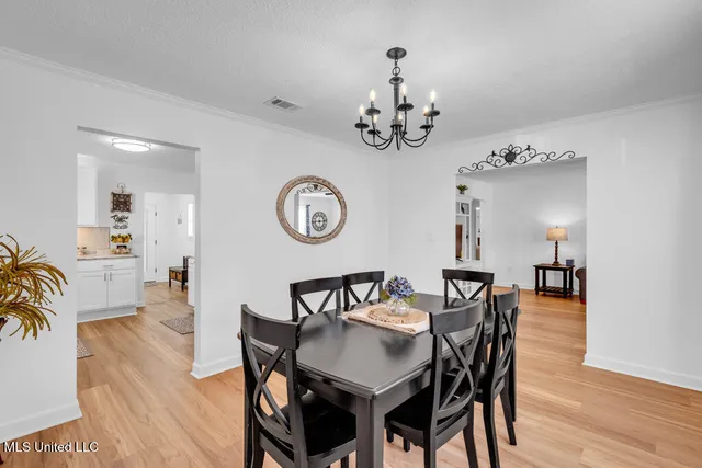 $2,295 | 1616 Hollywood Boulevard, Biloxi, MS 39531