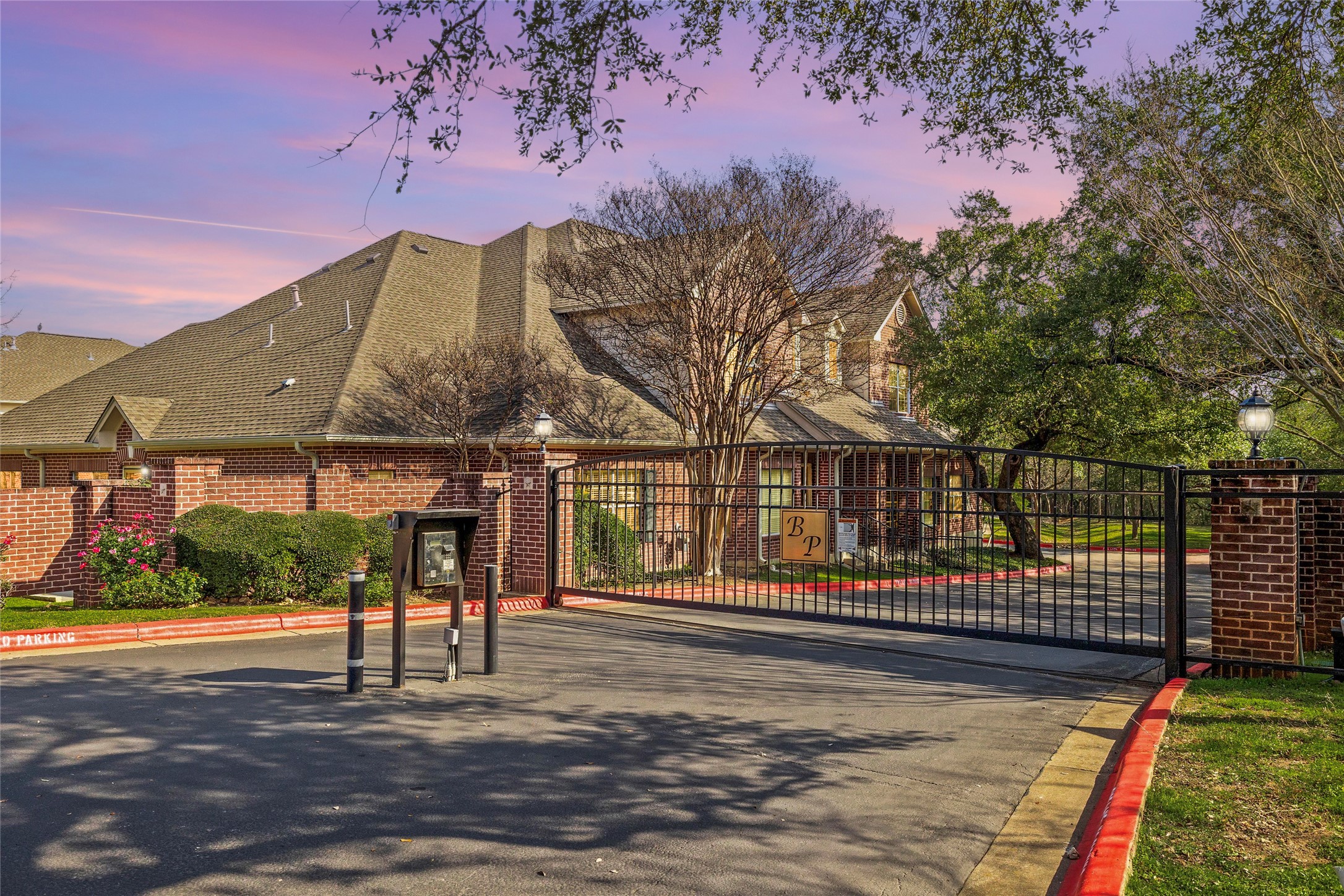 5515 Davis Lane, Unit 32 Austin, TX 78749 - Photo 32 of 40 a view of a house with a iron gate