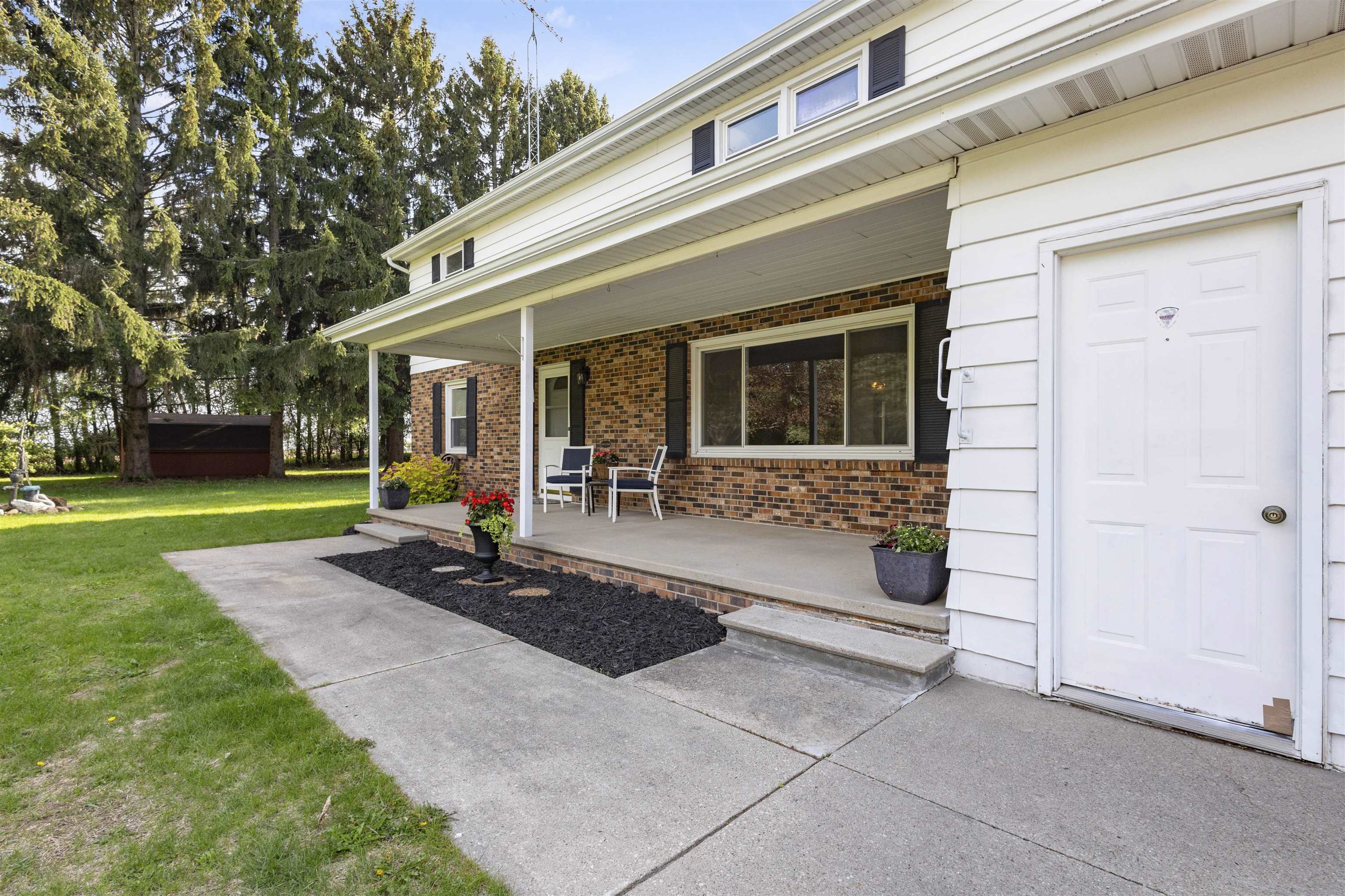 6911 Fahley Road Oshkosh, WI 54904 - Photo 9 of 62