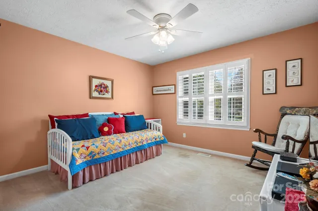 $350,000 | 3076 Hunters Ridge Court, Morganton, NC 28655