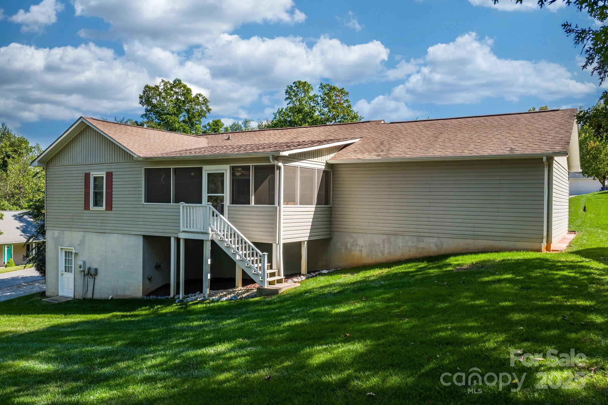 3076 Hunters Ridge Court Morganton, NC 28655 - Photo 37 of 41
