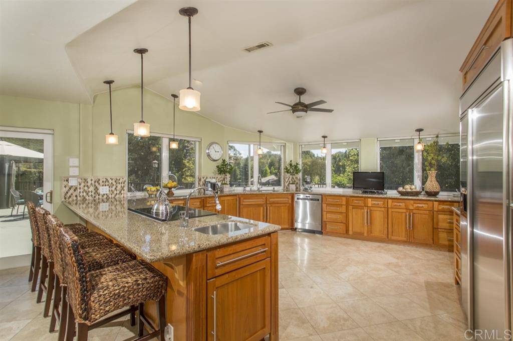 3771 Via Palo Verde Lago Alpine, CA 91901 - Photo 12 of 25