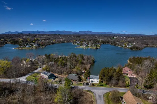 $216,750 | 263 Sleepy Hollow Road, Athens, NY 12015