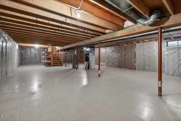 $315,000 | 2507 Augustine Avenue, Rotterdam, NY 12306