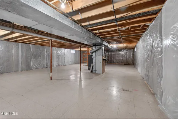 $315,000 | 2507 Augustine Avenue, Rotterdam, NY 12306