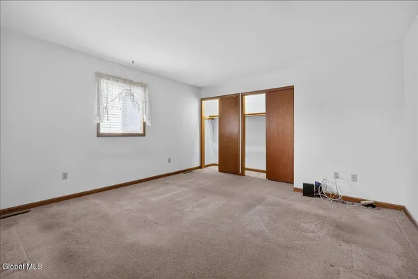 $315,000 | 2507 Augustine Avenue, Rotterdam, NY 12306