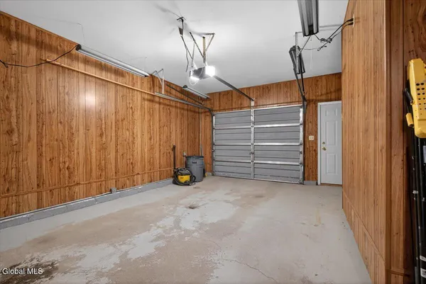 $315,000 | 2507 Augustine Avenue, Rotterdam, NY 12306