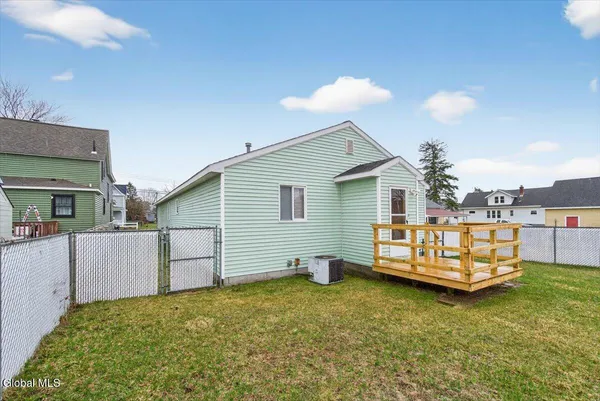 $315,000 | 2507 Augustine Avenue, Rotterdam, NY 12306