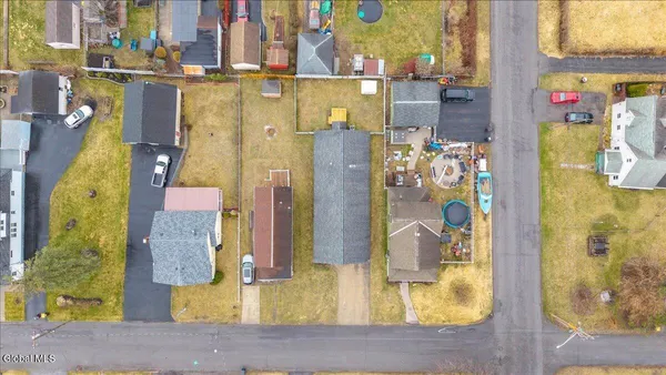 $315,000 | 2507 Augustine Avenue, Rotterdam, NY 12306