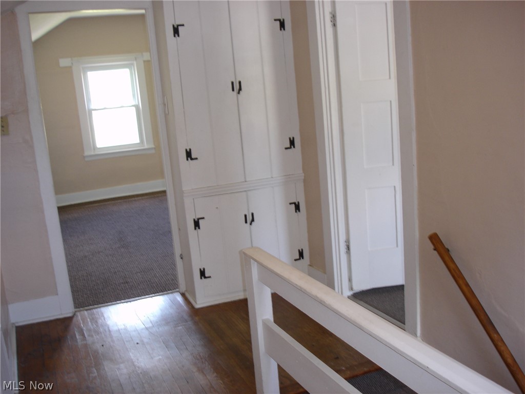 77 South Maple State Road Orwell, OH 44076 - Photo 21 of 30 More built ins!