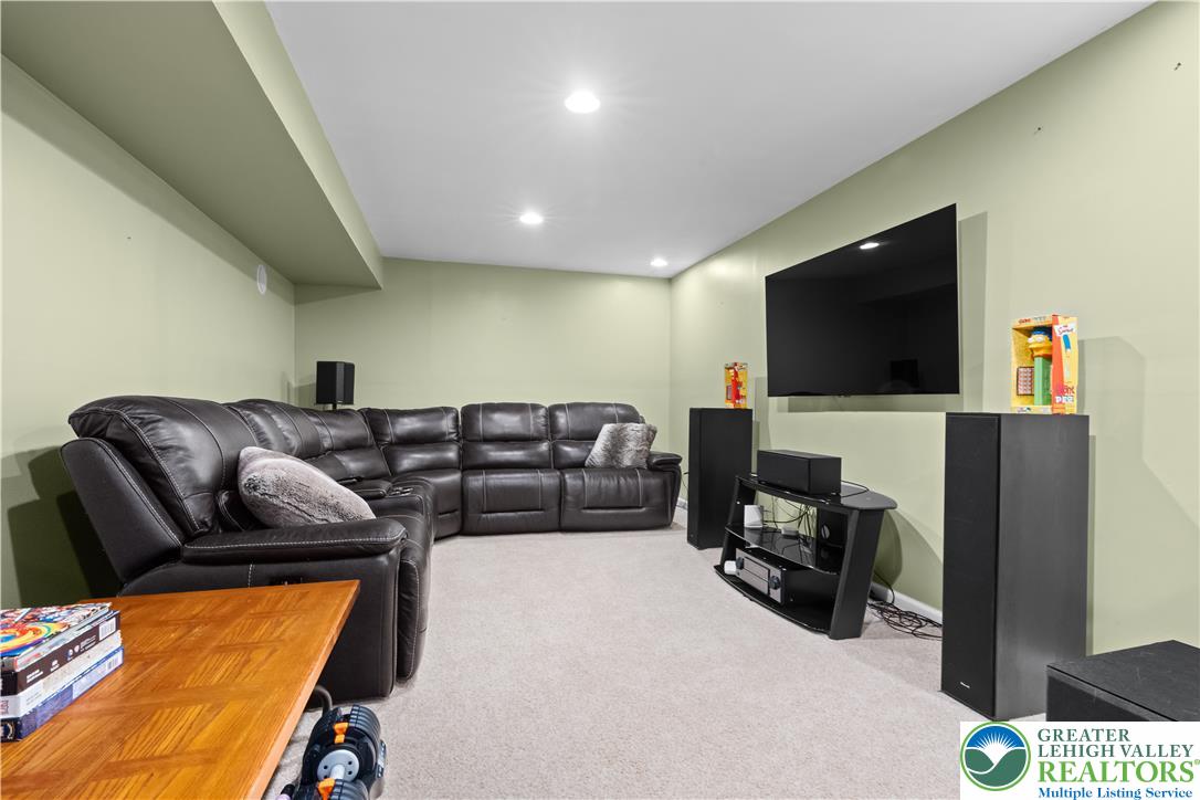 5332 Seip Road Bethlehem, PA 18017 - Photo 26 of 39