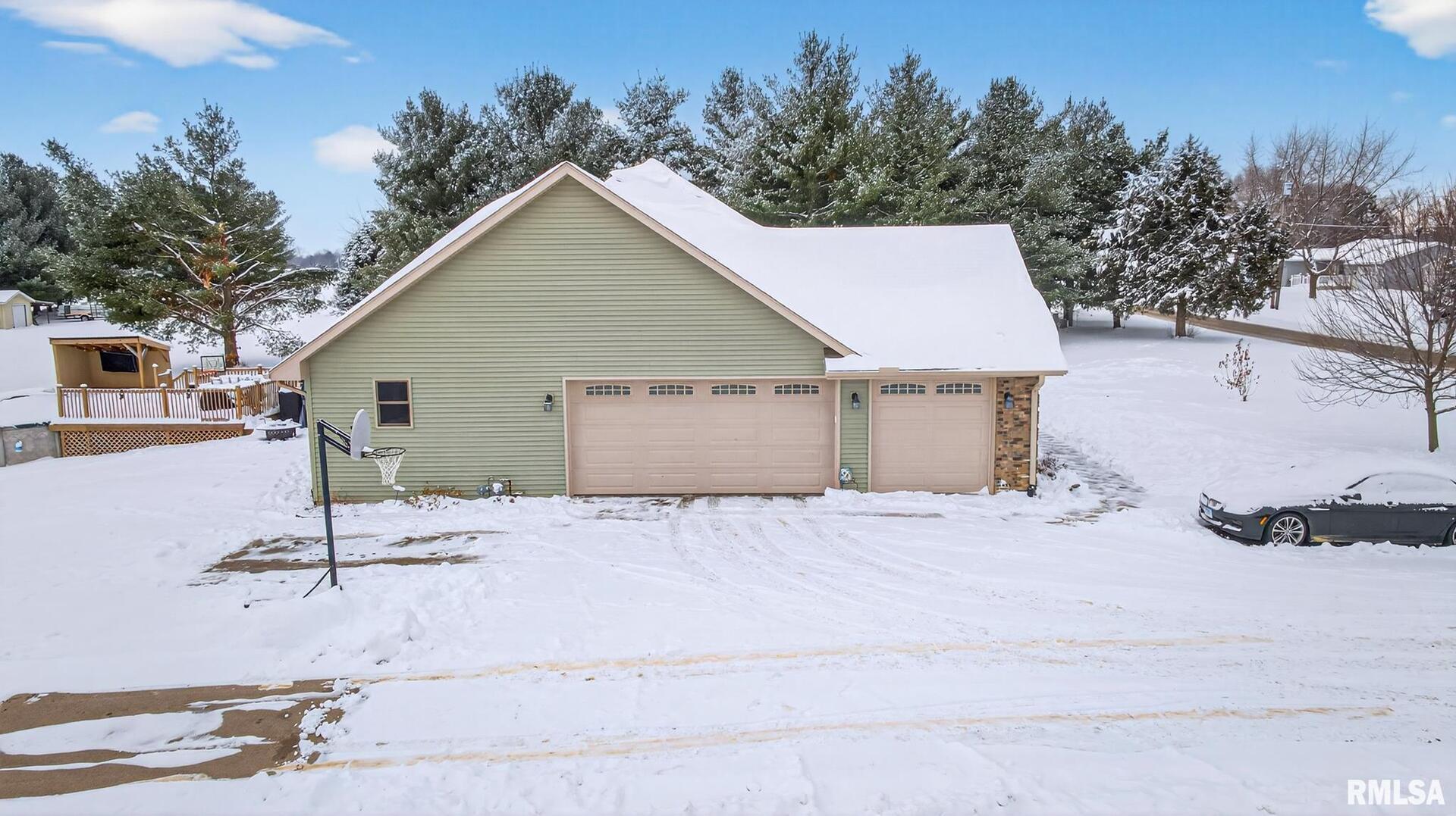 5759 Riverview Road Thomson, IL 61285 - Photo 3 of 49