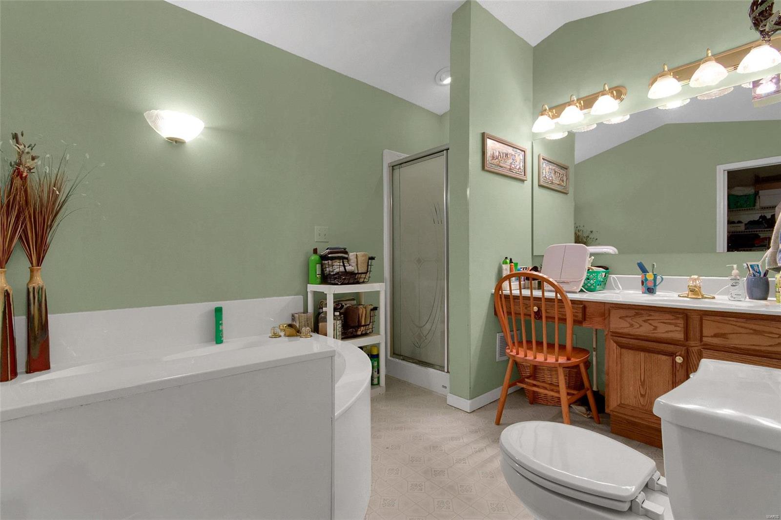 809 Copper Ridge Maryville, IL 62062 - Photo 14 of 36 Gallery Image 14