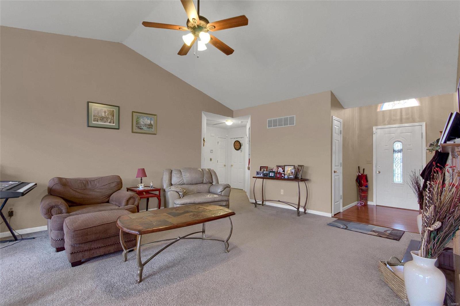809 Copper Ridge Maryville, IL 62062 - Photo 3 of 36 Gallery Image 3
