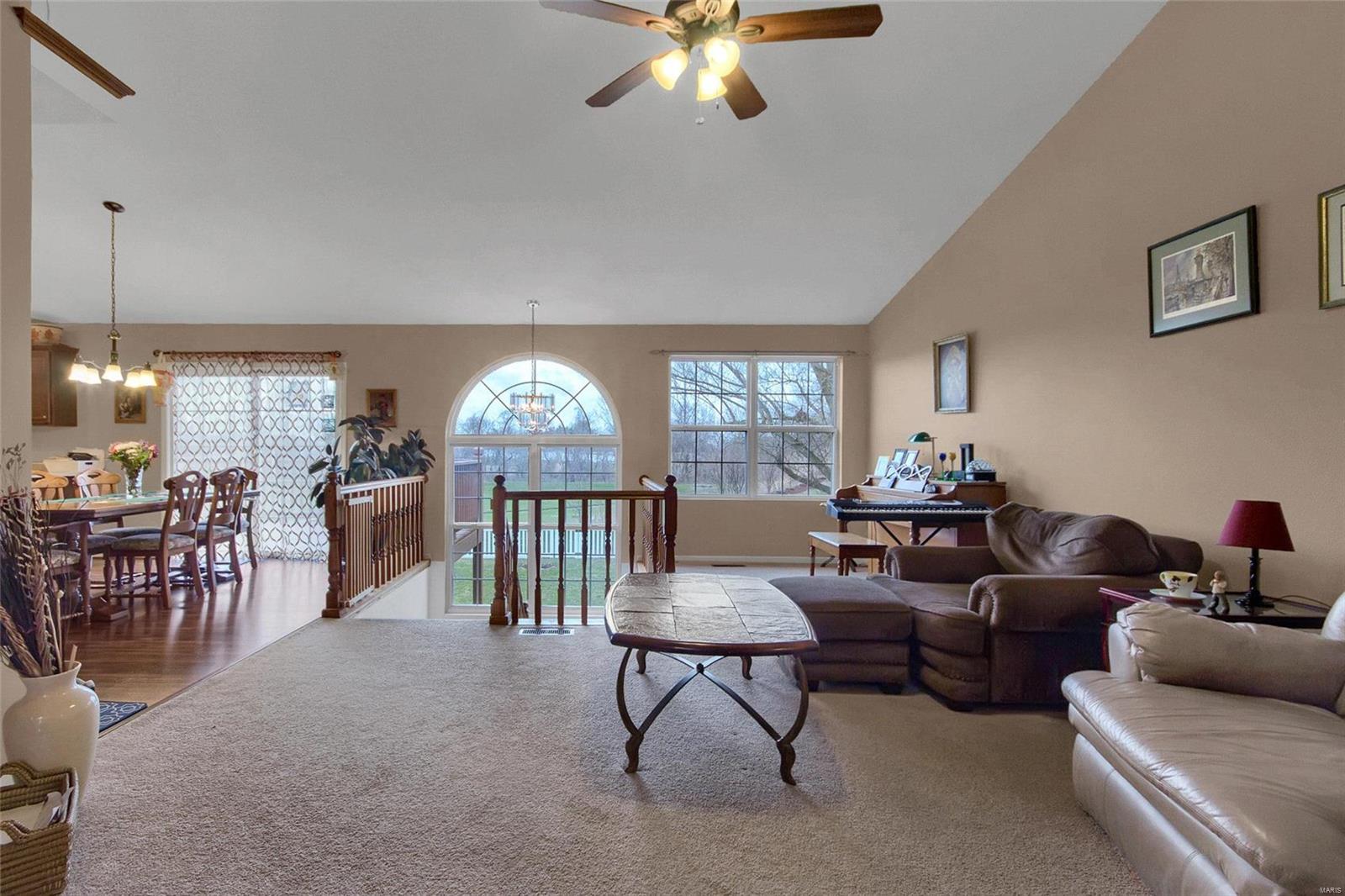 809 Copper Ridge Maryville, IL 62062 - Photo 4 of 36 Gallery Image 4
