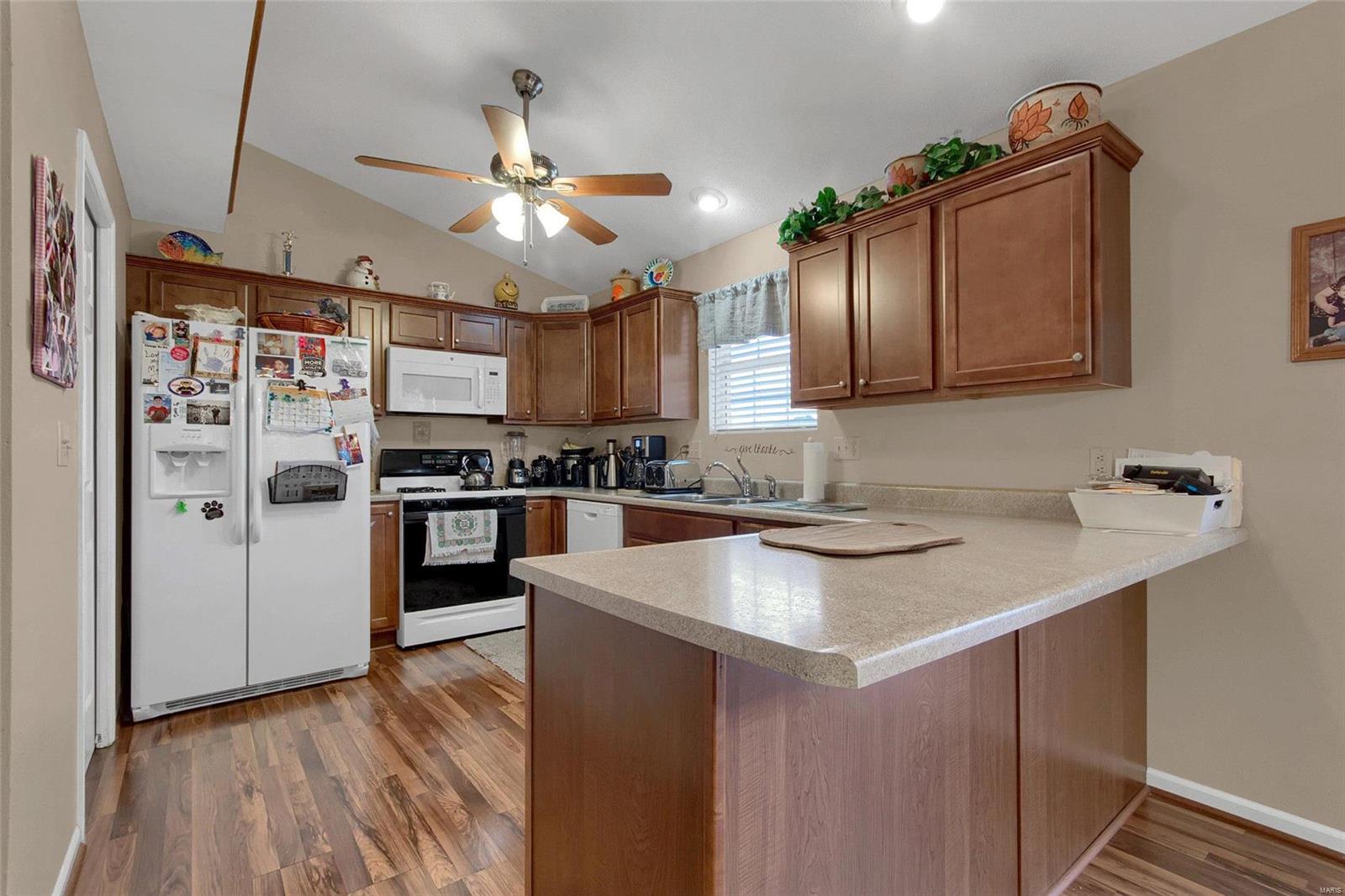 809 Copper Ridge Maryville, IL 62062 - Photo 7 of 36 Gallery Image 7