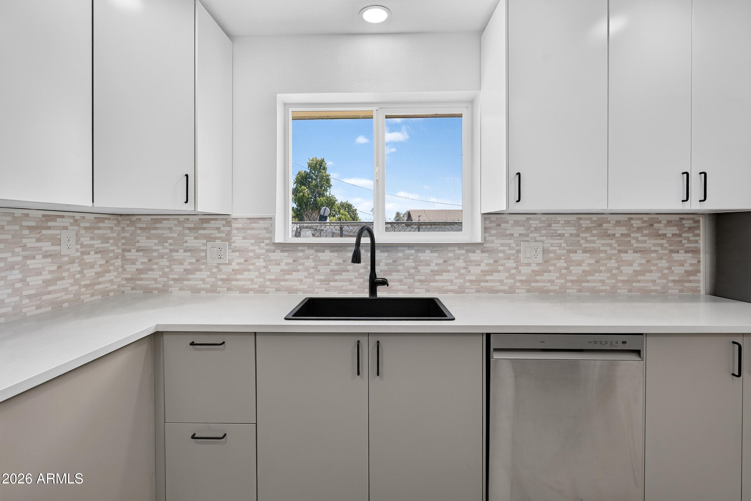 2351 South Royal Palm Road Apache Junction, AZ 85119 - Photo 3 of 19 Kitchen 2