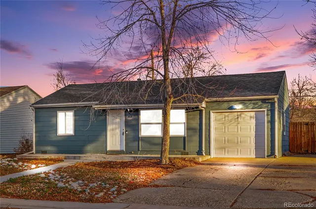 $329,900 | 860 Lansing Street, Aurora, CO 80010