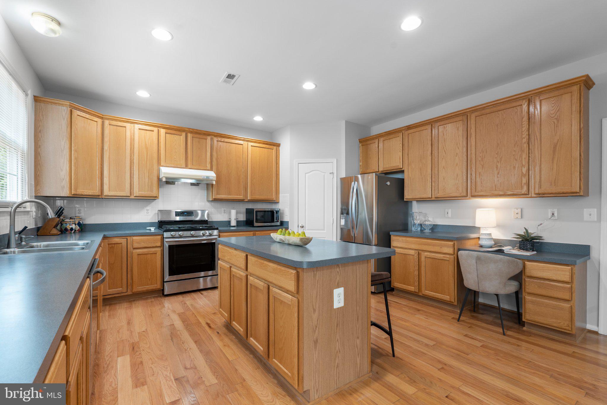 13900 Falconcrest Road Germantown, MD 20874 - Photo 13 of 70 Gallery Image 13