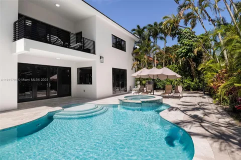 $3,690,000 | 6220 Southwest 144th Street, Coral Gables, FL 33158