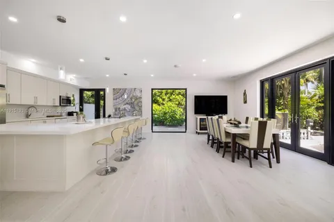 $3,690,000 | 6220 Southwest 144th Street, Coral Gables, FL 33158