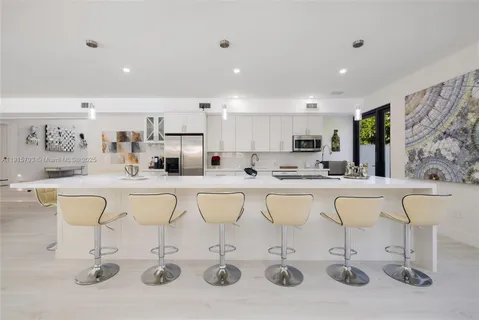 $3,690,000 | 6220 Southwest 144th Street, Coral Gables, FL 33158