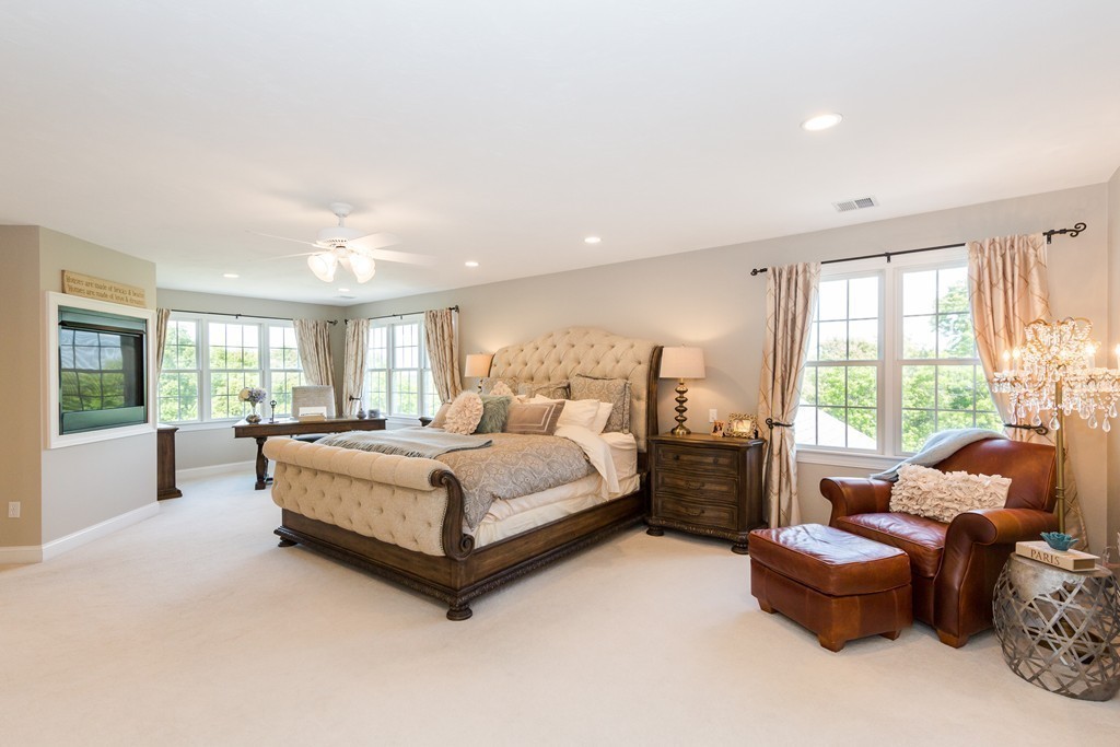 32 Mohawk Path Holliston, MA 01746 - Photo 18 of 30 Gallery Image 18