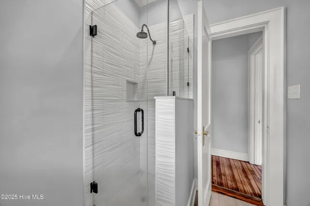 $2,400 | 8 South 7th Street, Unit A, Wilmington, NC 28401