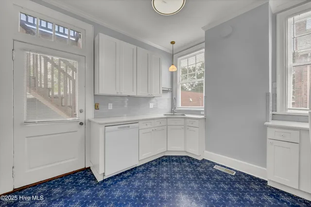 $2,400 | 8 South 7th Street, Unit A, Wilmington, NC 28401