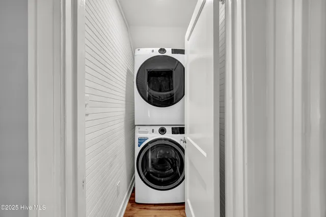 $2,400 | 8 South 7th Street, Unit A, Wilmington, NC 28401