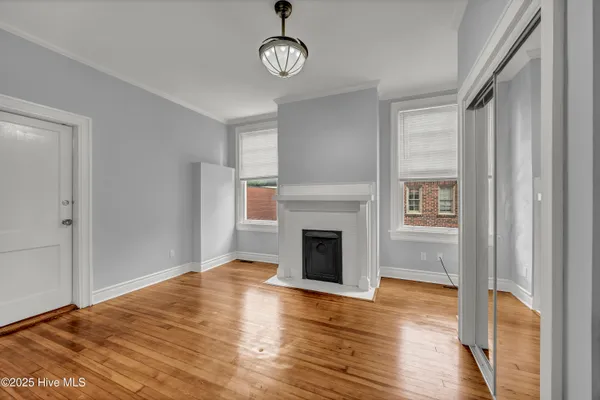 $2,400 | 8 South 7th Street, Unit A, Wilmington, NC 28401