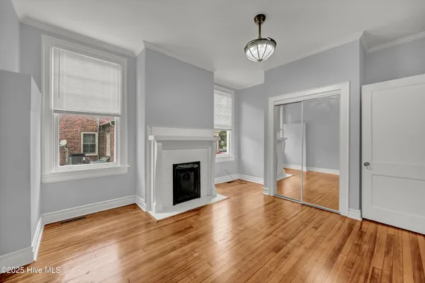 $2,400 | 8 South 7th Street, Unit A, Wilmington, NC 28401