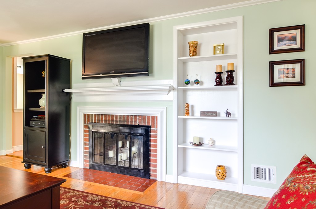 8 Croydon Road Framingham, MA 01702 - Photo 6 of 25 Gallery Image 6
