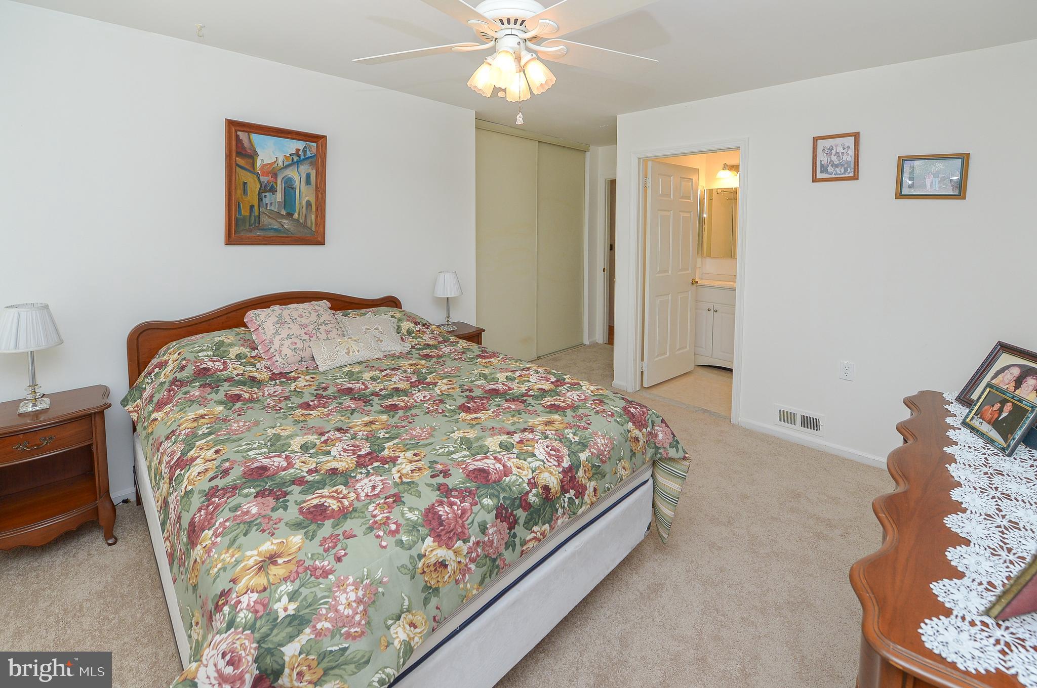 19 Stratford Road Southampton, NJ 08088 - Photo 13 of 24 Main bedroom