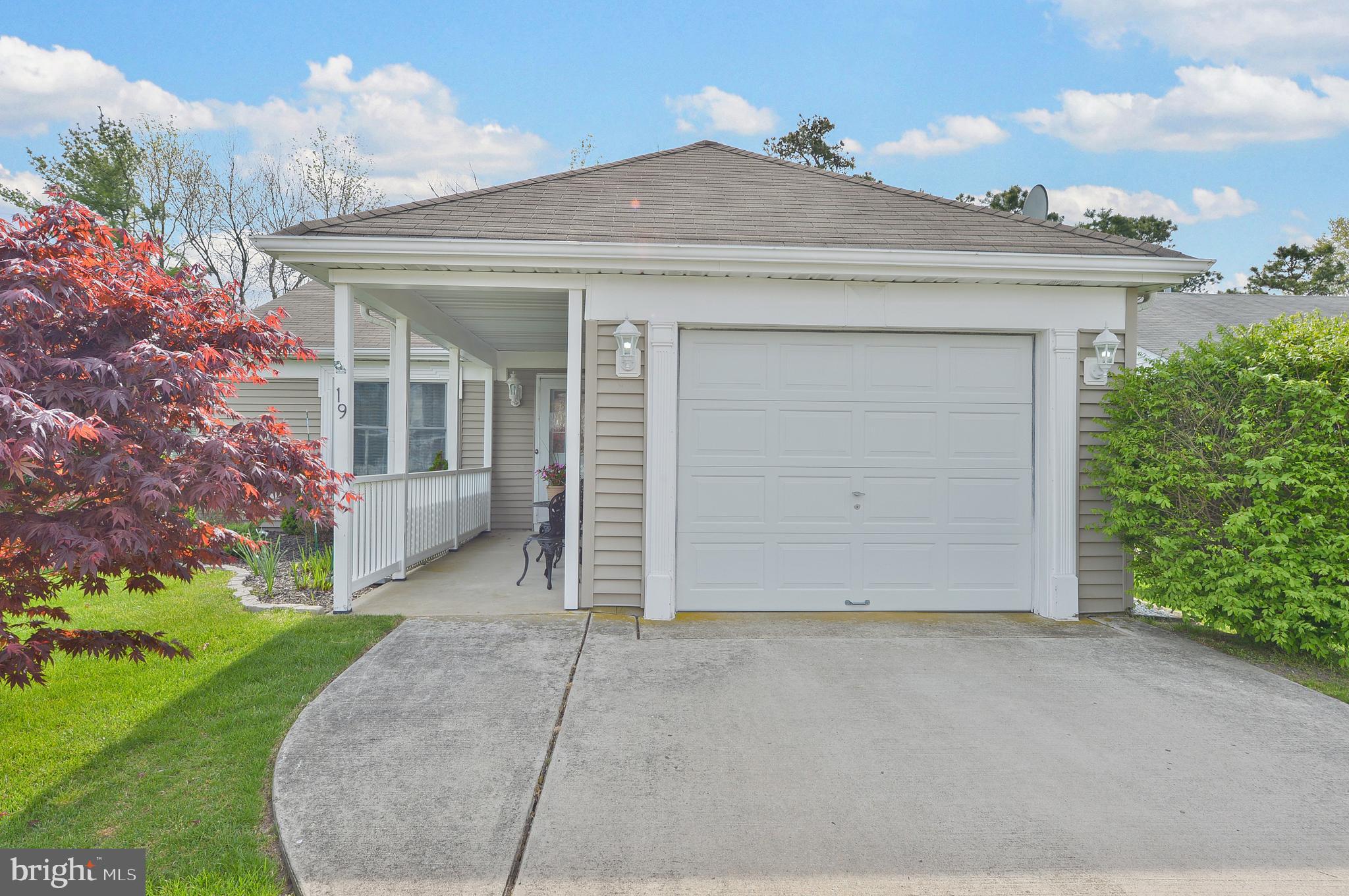 One car garage