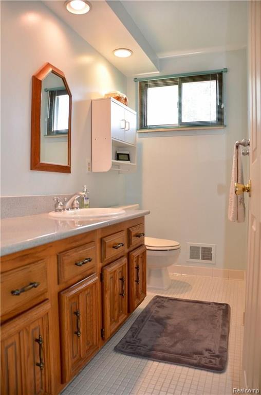 618 Baker Street Rochester Hills, MI 48307 - Photo 19 of 25