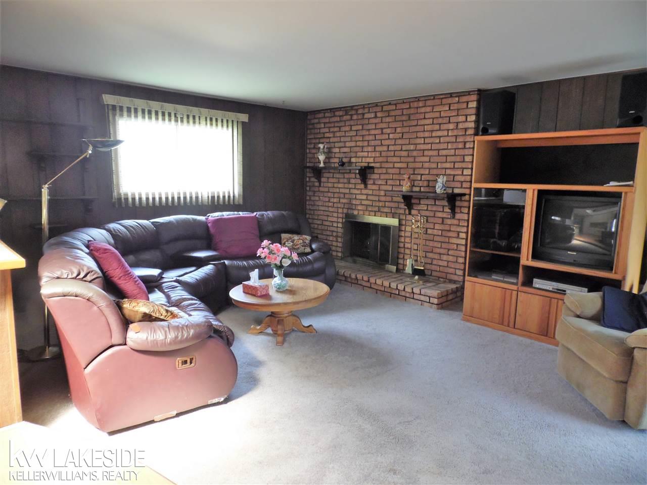 47590 Barbara Road Macomb, MI 48044 - Photo 16 of 24 31289315-15.JPG