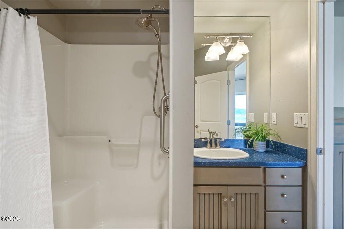 811 Southwest 12th Street Newport, OR 97365 - Photo 68 of 85