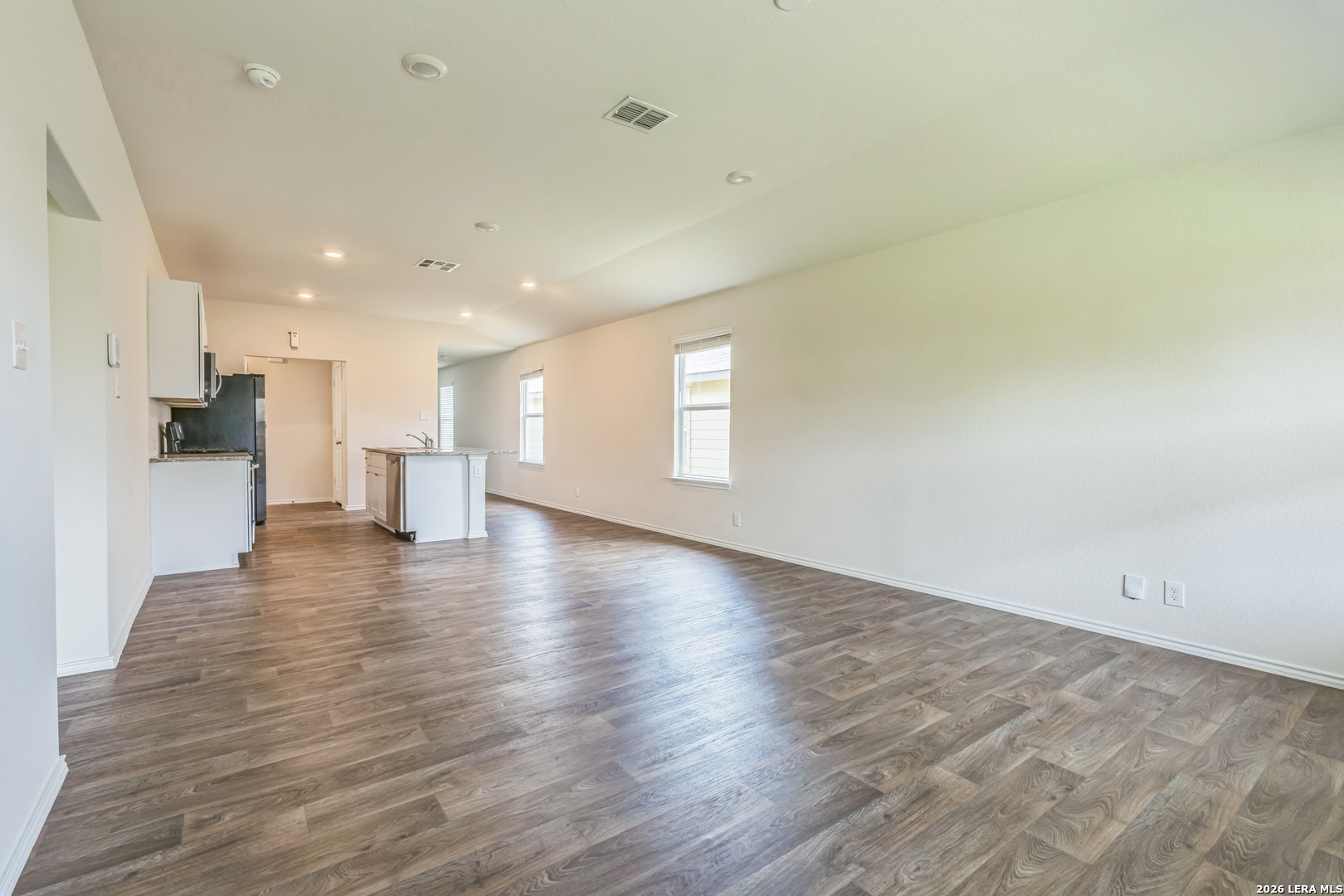 4307 Lake Ritter Street St. Hedwig, TX 78152 - Photo 4 of 20 Gallery Image 4