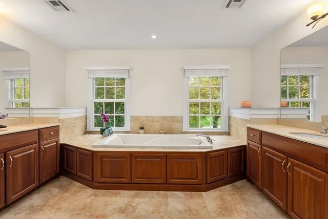 $9,000 | 53 Drabbington Way, Weston, MA 02493