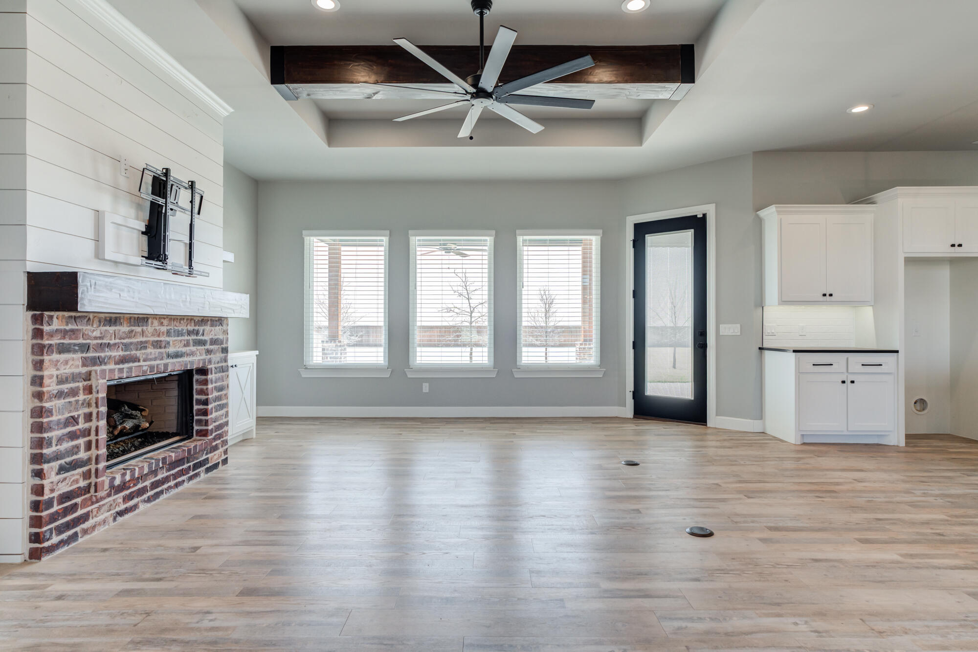 1057 Hawk Lane New Home, TX 79381 - Photo 5 of 45 1057HawkLn_1003
