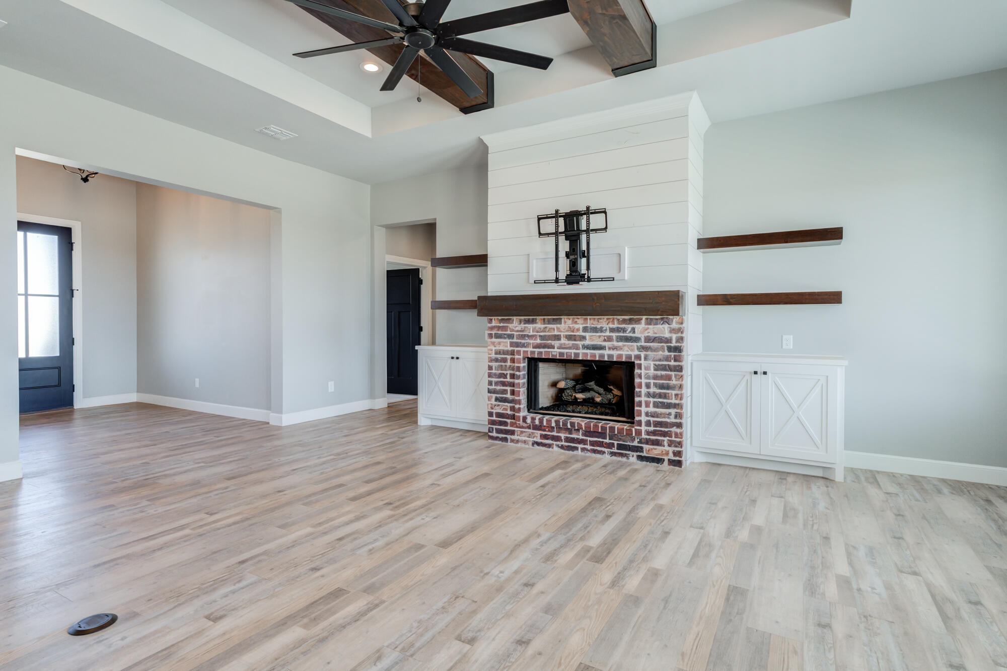 1057 Hawk Lane New Home, TX 79381 - Photo 7 of 45 1057HawkLn_1011