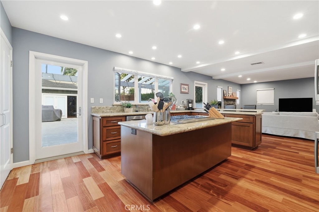 512 Washington Street El Segundo, CA 90245 - Photo 7 of 56